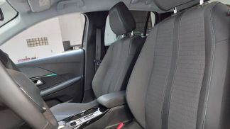 Lízing Hatchback Peugeot 208 2022