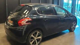 Lízing Hatchback Peugeot 208 2015