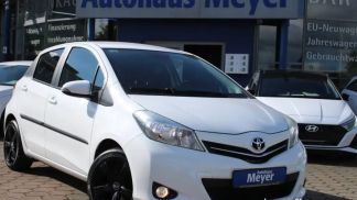 Lízing Hatchback Toyota Yaris 2013