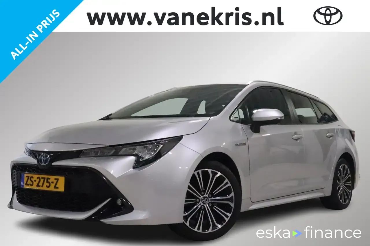 Lízing Kombi Toyota Corolla 2019