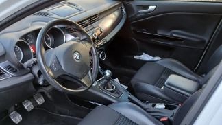 Lízing Hatchback Alfa Romeo Giulietta 2011