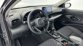 Leasing Sedan Toyota Yaris 2024