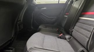 Lízing Hatchback MERCEDES A 180 2015