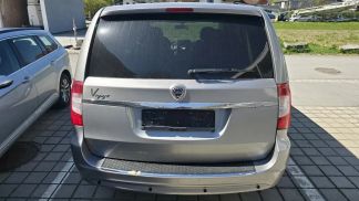 Lízing Hatchback Lancia Voyager 2014