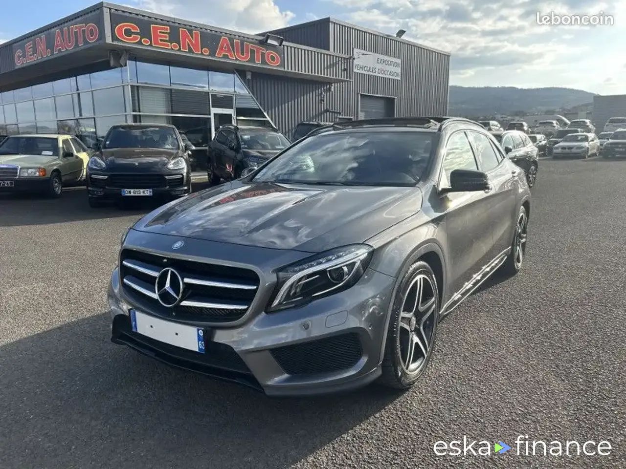 Lízing SUV MERCEDES GLA 200 2014