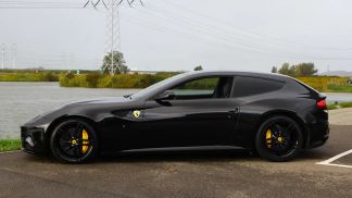 Leasing Coupe Ferrari FF 2012