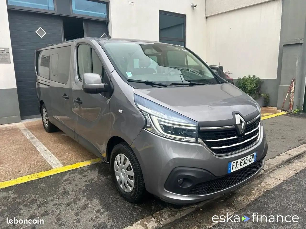 Finansowanie Van Renault Trafic 2021