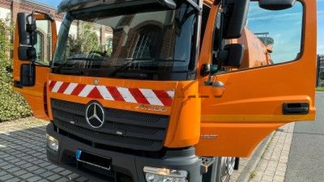 Specjalna ciężarówka Mercedes-Benz ATEGO 1521 2015