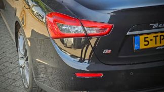Lízing Sedan Maserati Ghibli 2014