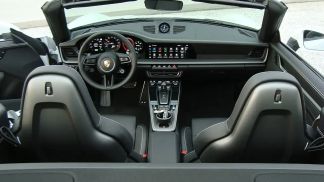 Leasing Convertible Porsche 911 2023