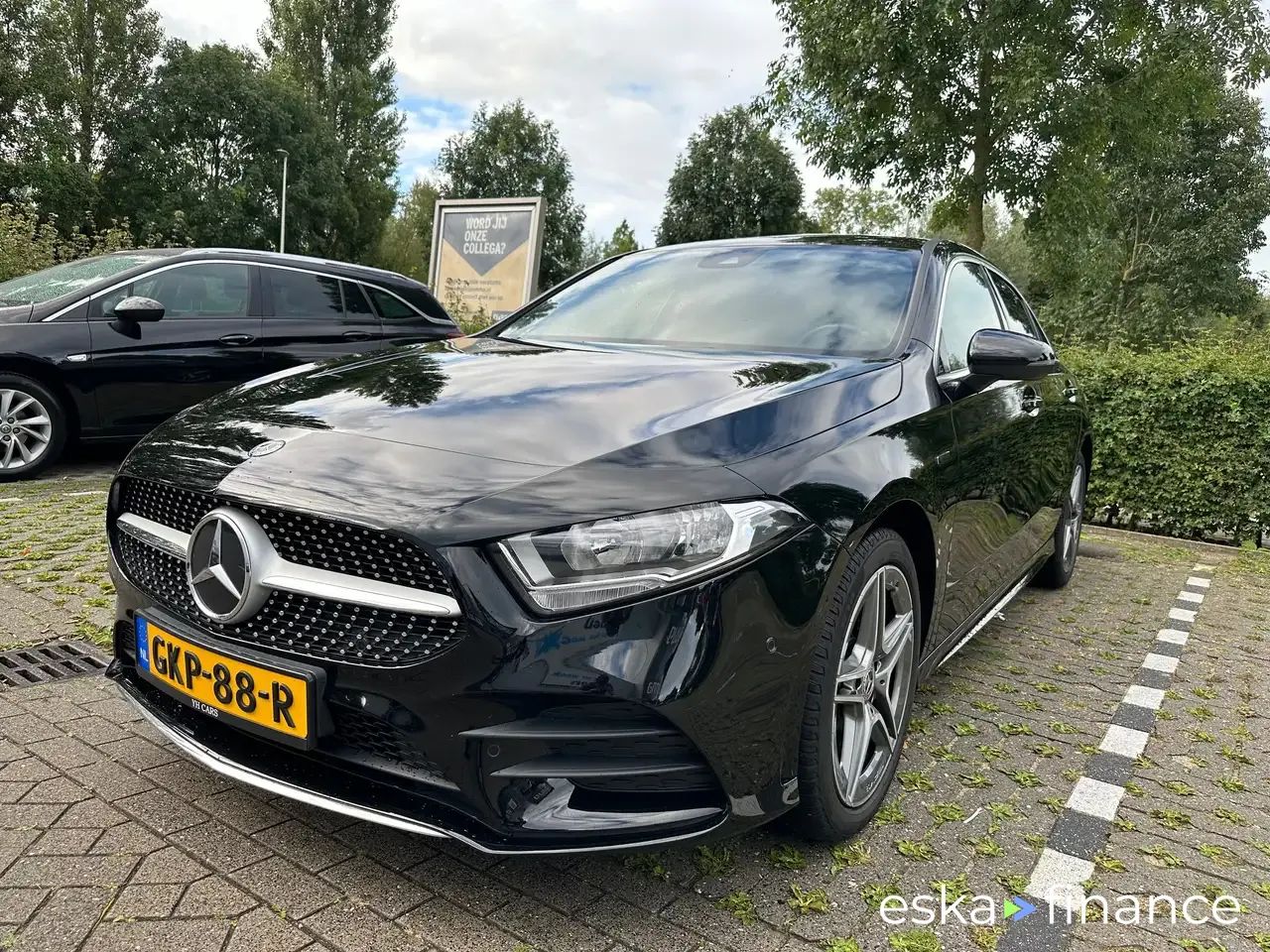 Lízing Sedan MERCEDES A 250 2020