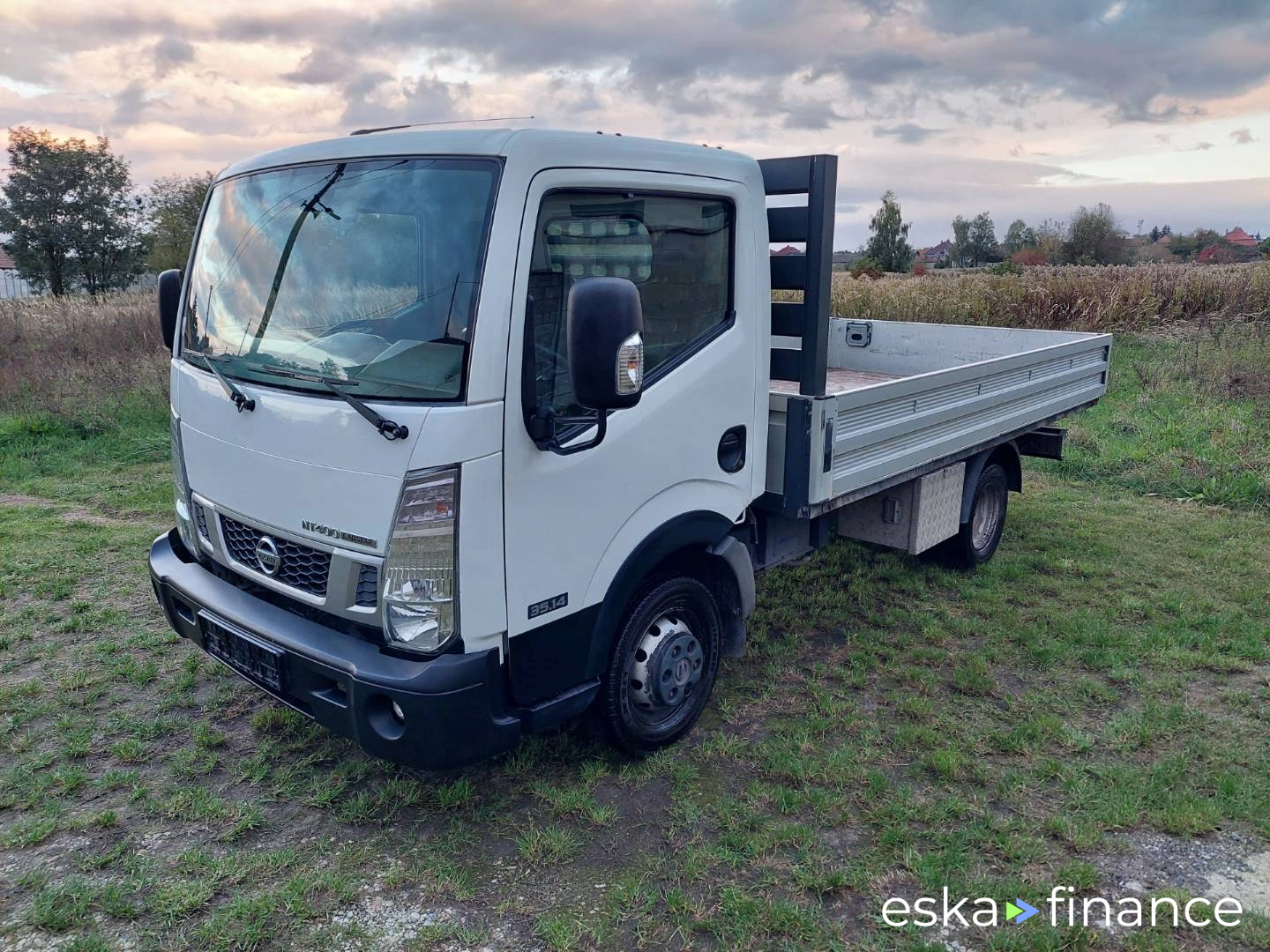 Finansowanie Otwarte z kredensami Nissan CABSTAR NT400 2016