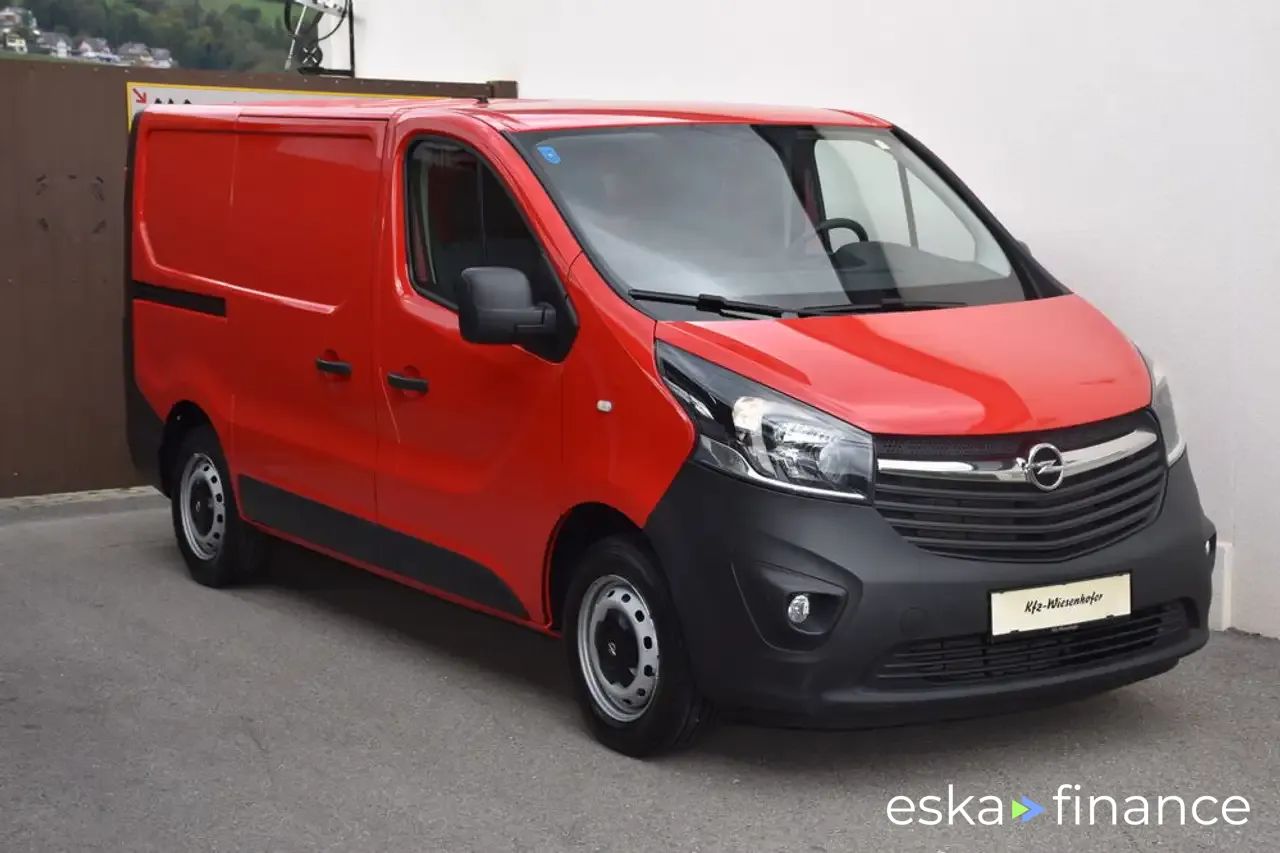 Leasing Hatchback Opel Vivaro 2016