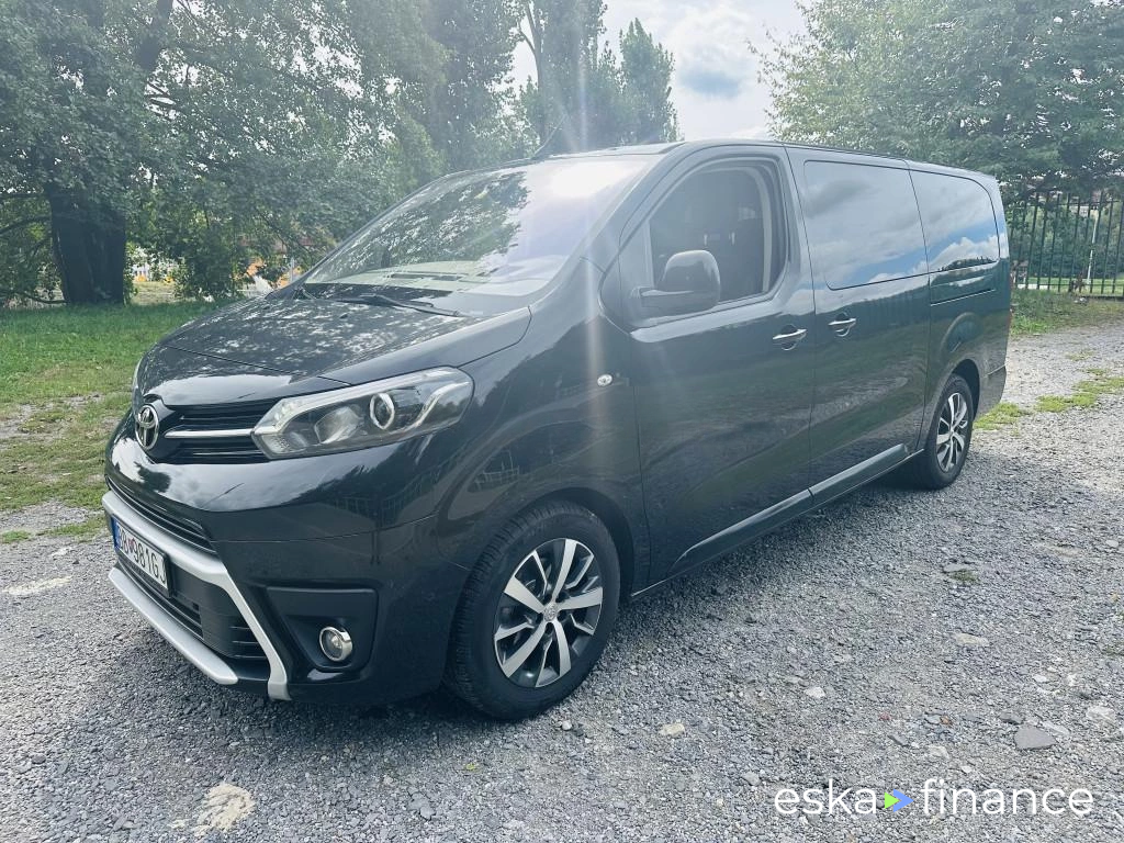 Finansowanie Transport pasażerów Toyota Proace (Verso) 2019