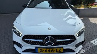 Lízing Sedan MERCEDES A 200 2019