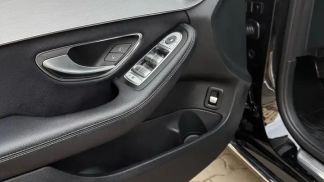 Lízing Sedan MERCEDES C 200 2017