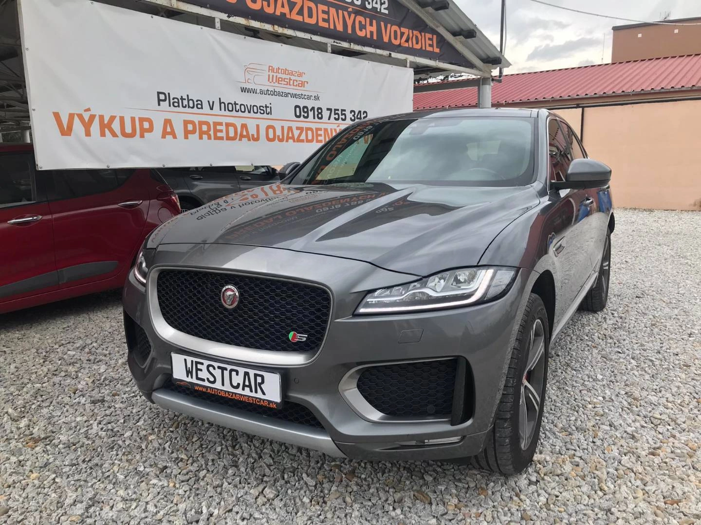 Lízing SUV Jaguar F-Pace 2016