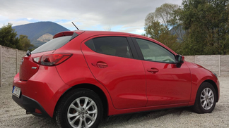 Leasing Hatchback Mazda 2 2015