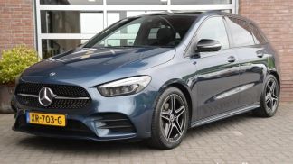 Lízing Hatchback MERCEDES B 180 2019