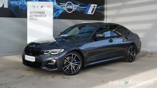 BMW 320 2019