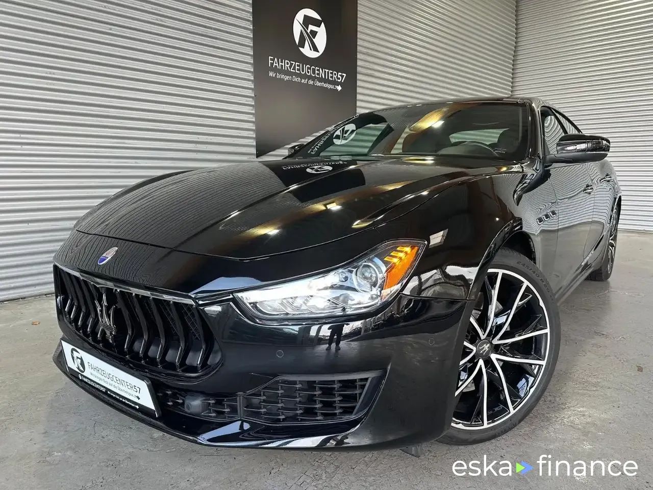 Leasing Sedan Maserati Ghibli 2019