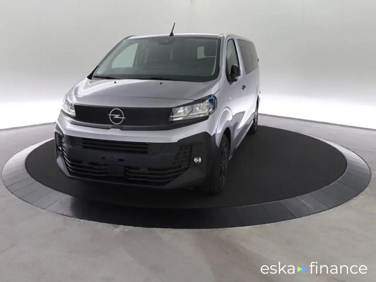 Lízing Hatchback Opel Vivaro 2025
