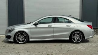 Lízing Sedan MERCEDES CLA 180 2016