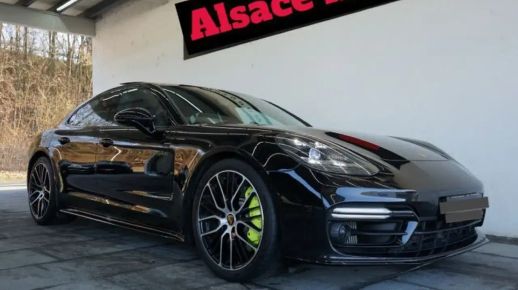 Porsche Panamera 2021