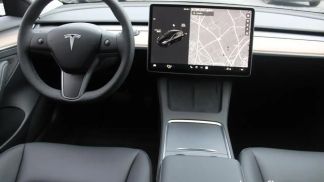 Leasing Sedan Tesla Model 3 2022