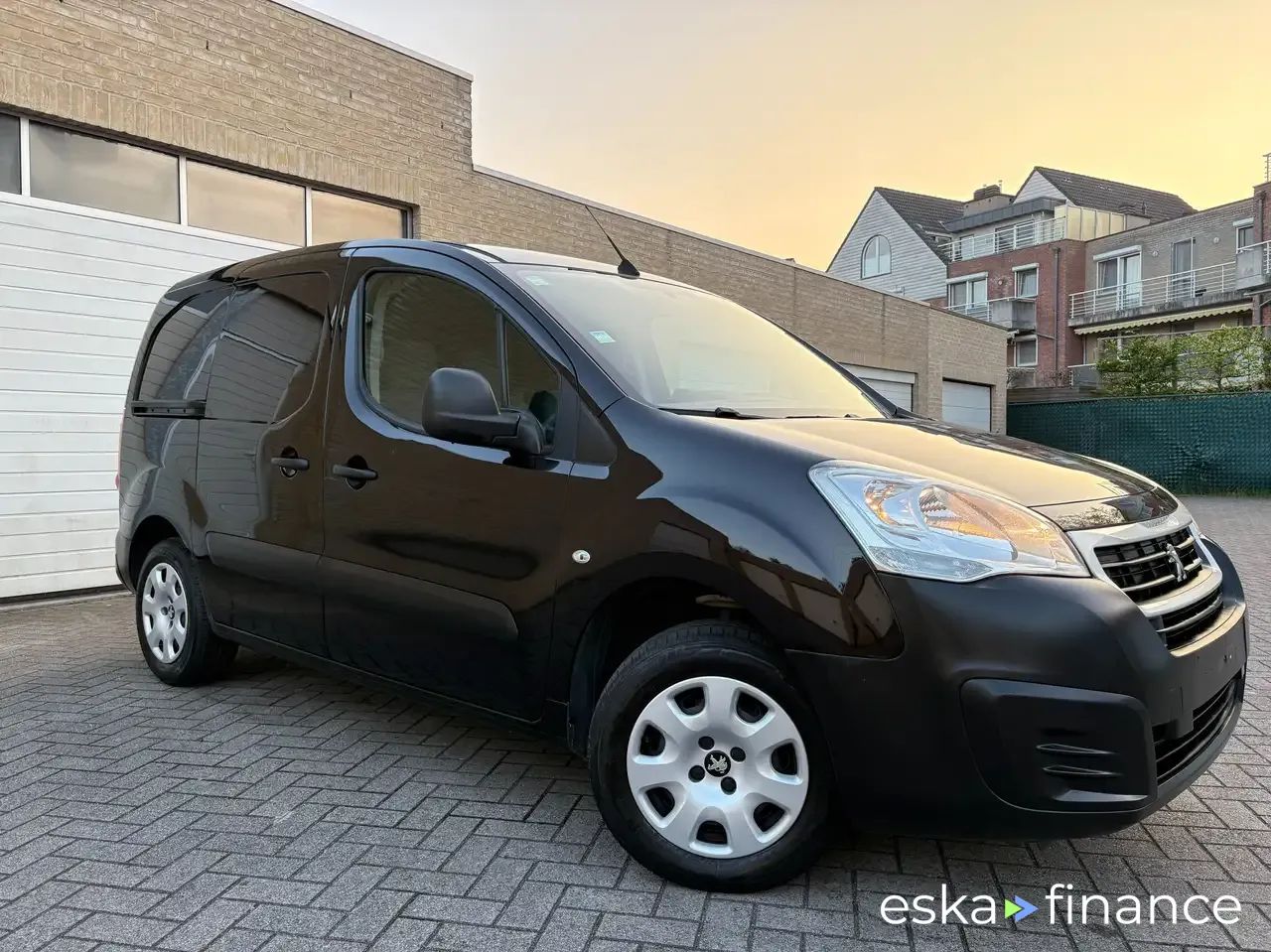 Finansowanie SUV Peugeot Partner 2016