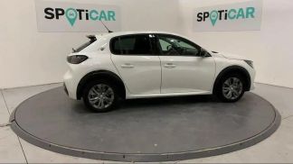 Lízing Sedan Peugeot 208 2021