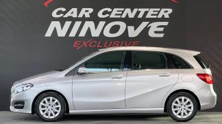 Financování Hatchback MERCEDES B 180 2017