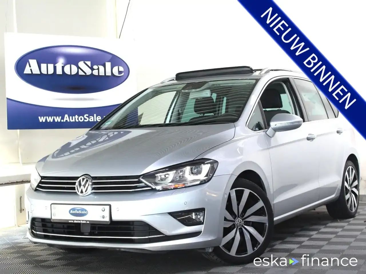 Lízing Hatchback Volkswagen Golf Sportsvan 2015