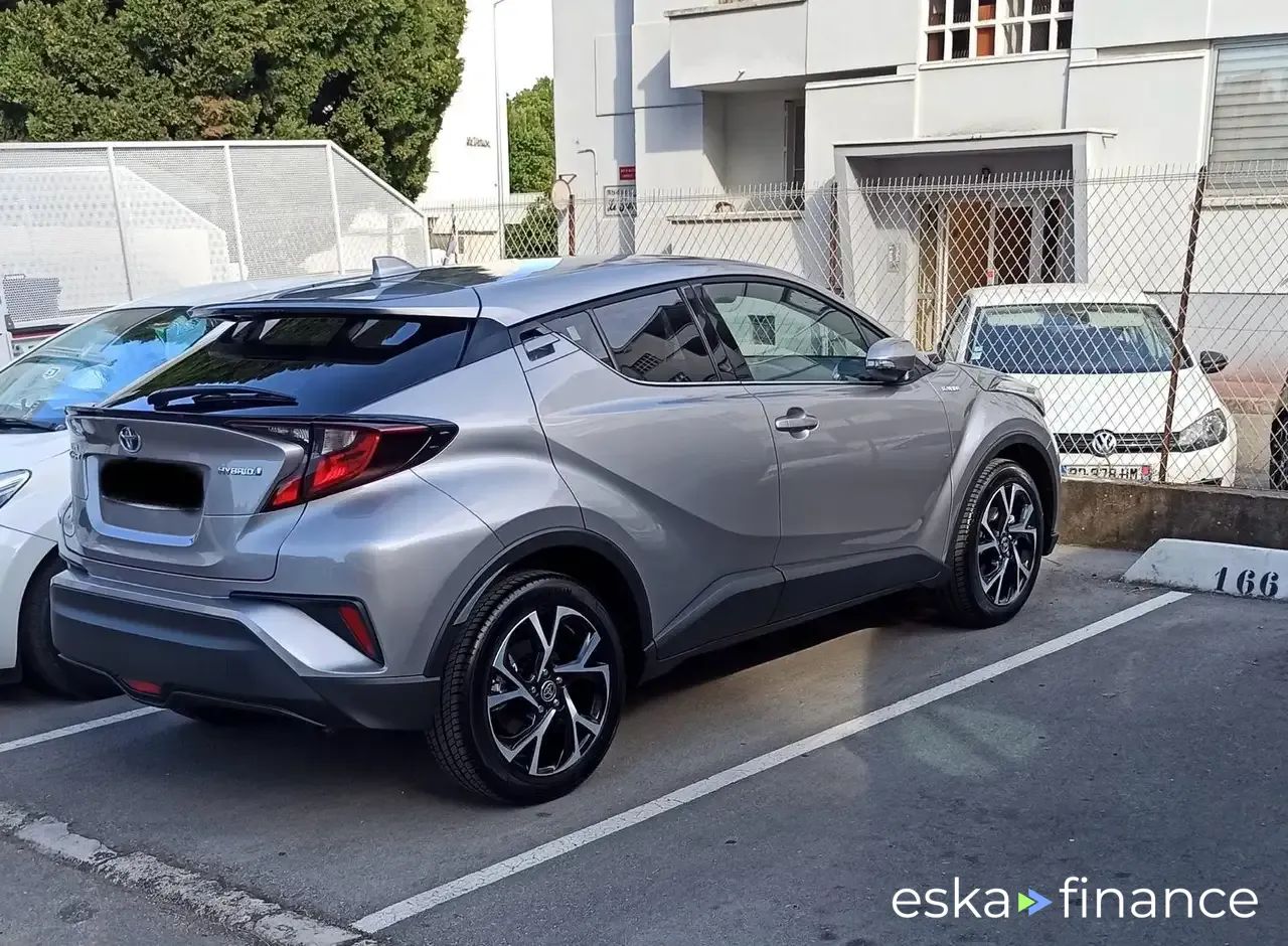 Finansowanie SUV Toyota C-HR 2021