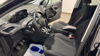 Lízing Sedan Peugeot 208 2019