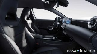 Lízing Hatchback MERCEDES A 250 2024