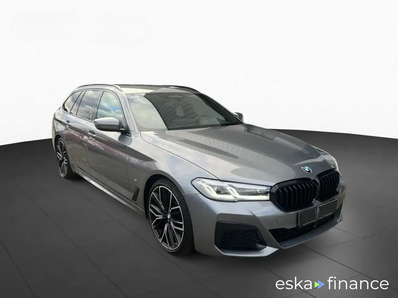 Leasing Wagon BMW 530 2023