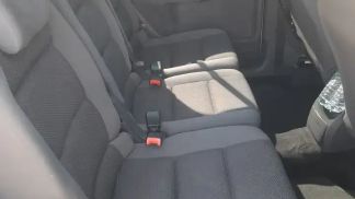 Financování Hatchback Volkswagen Touran 2012
