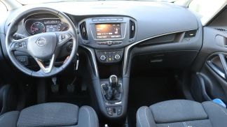 Lízing Hatchback Opel Zafira 2017
