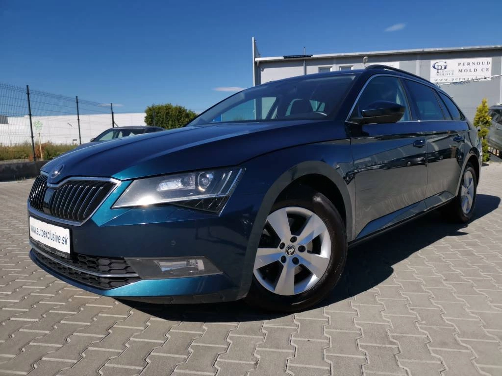 Lízing Kombi Skoda Superb 2016