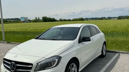 MERCEDES A 180 2014