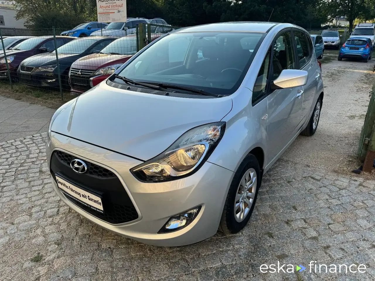 Hatchback Hyundai ix20 2015