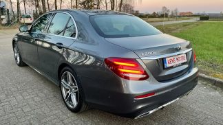 Lízing Sedan MERCEDES E 200 2018