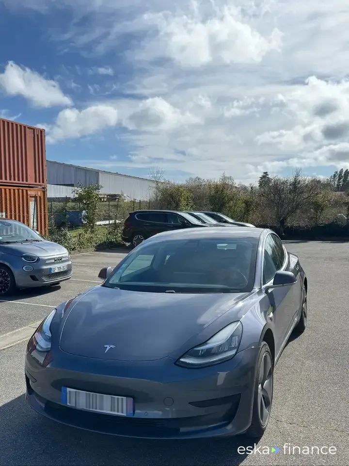 Leasing Sedan Tesla Model 3 2020