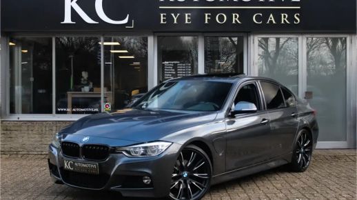 BMW 330 2016