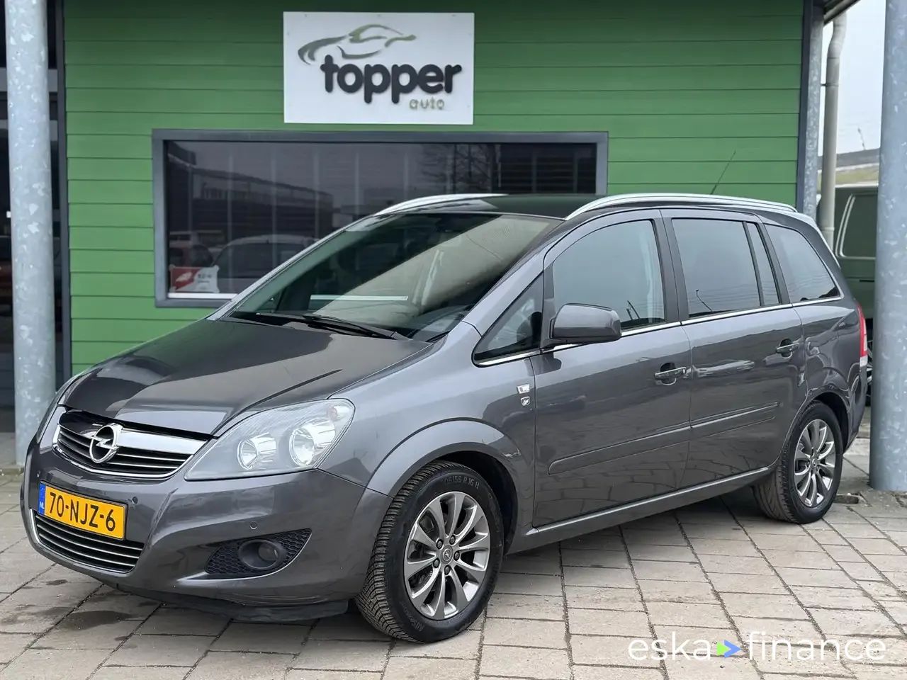 Leasing Hatchback Opel Zafira 2010