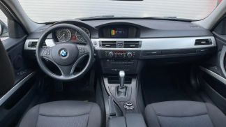 Lízing Sedan BMW 318 2010