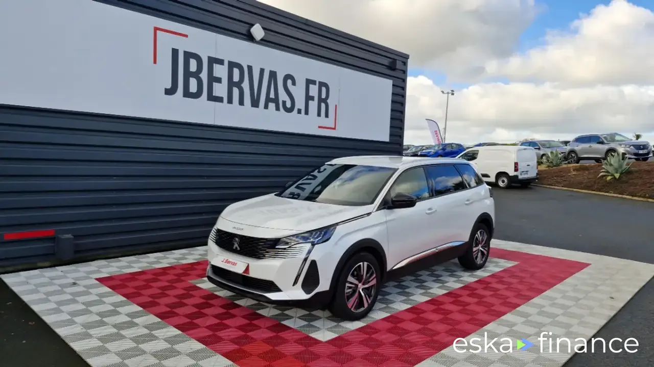 Lízing SUV Peugeot 5008 2024