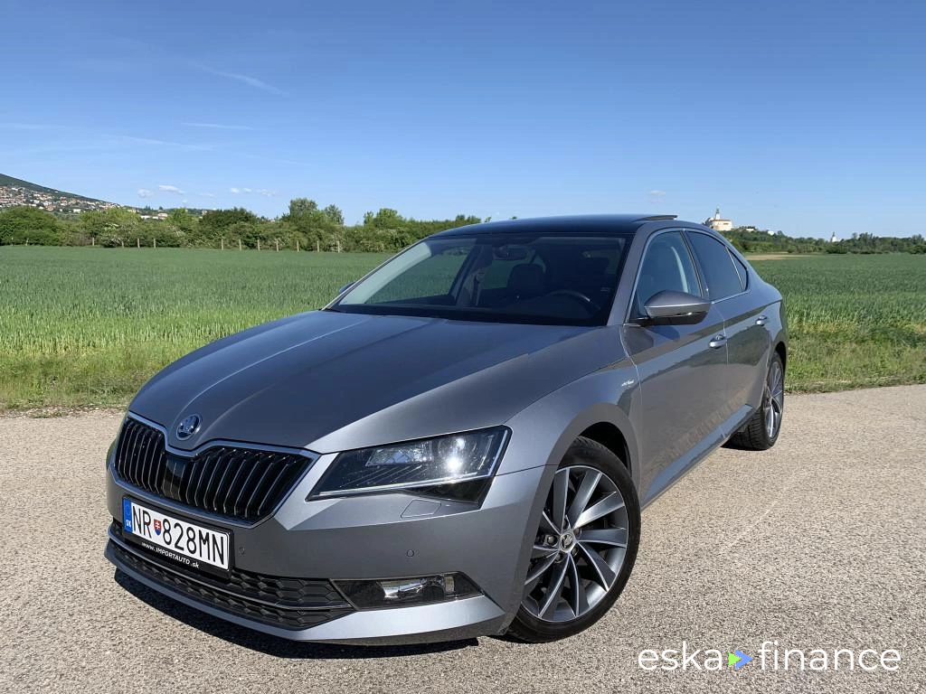 Sedan Skoda Superb 2019