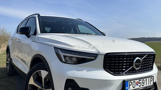 Finansowanie SUV Volvo XC40 2023